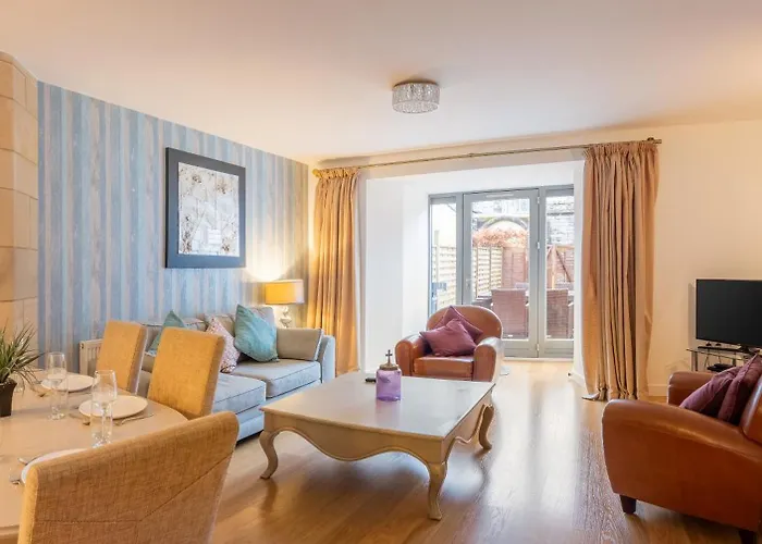 Abbey Church 9 The Nave 2 Bedroom Luxury Self Catering Apartment In Historic Abbey