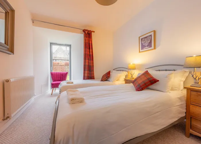 Abbey Church 9 The Nave 2 Bedroom Luxury Self Catering Apartment In Historic Abbey