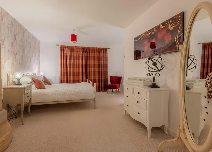 Abbey Church 9 The Nave 2 Bedroom Luxury Self Catering Apartment In Historic Abbey